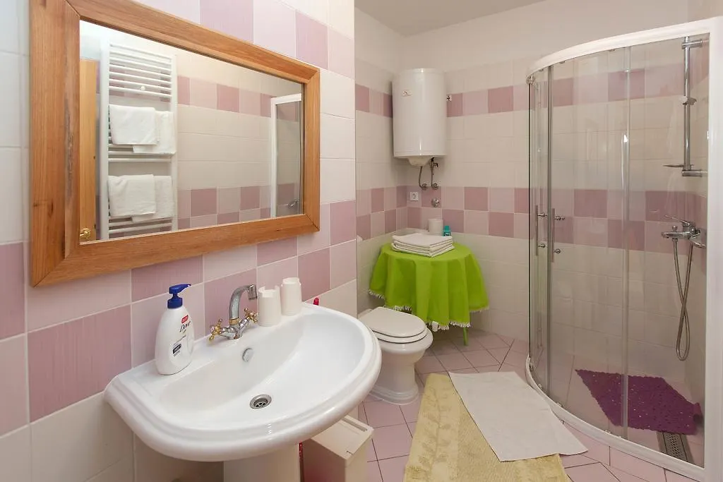 Apartments Vila Rosa Mora Crikvenica
