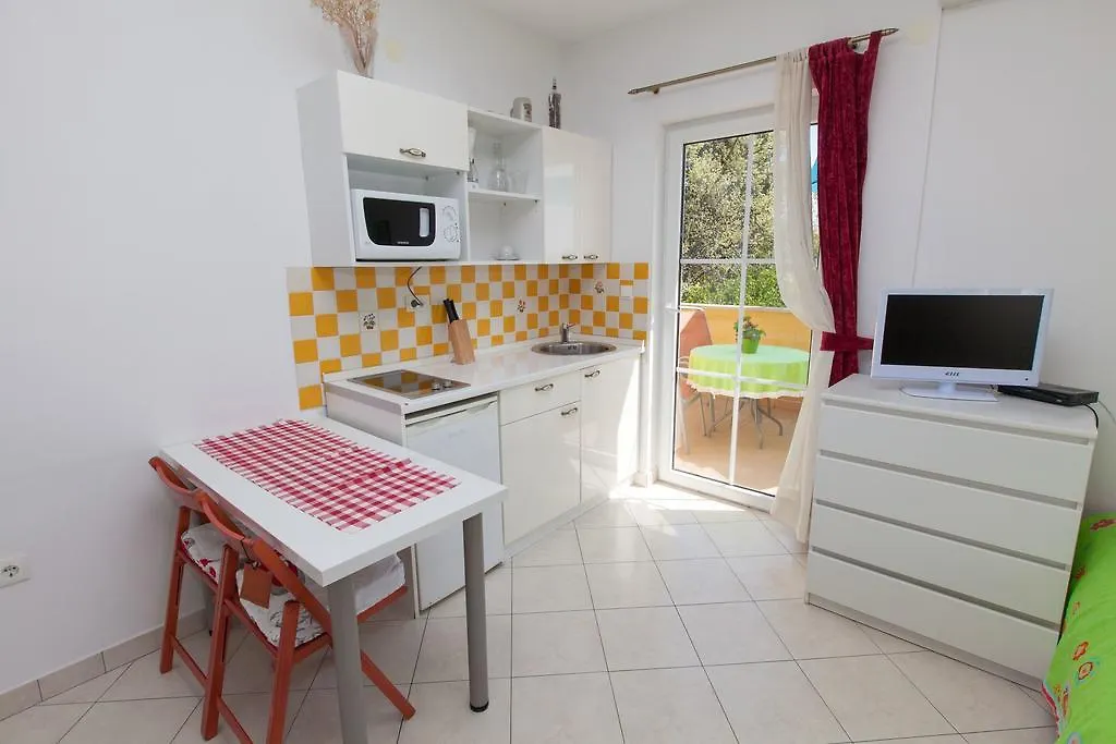 Apartments Vila Rosa Mora Crikvenica 0*,  Croatia
