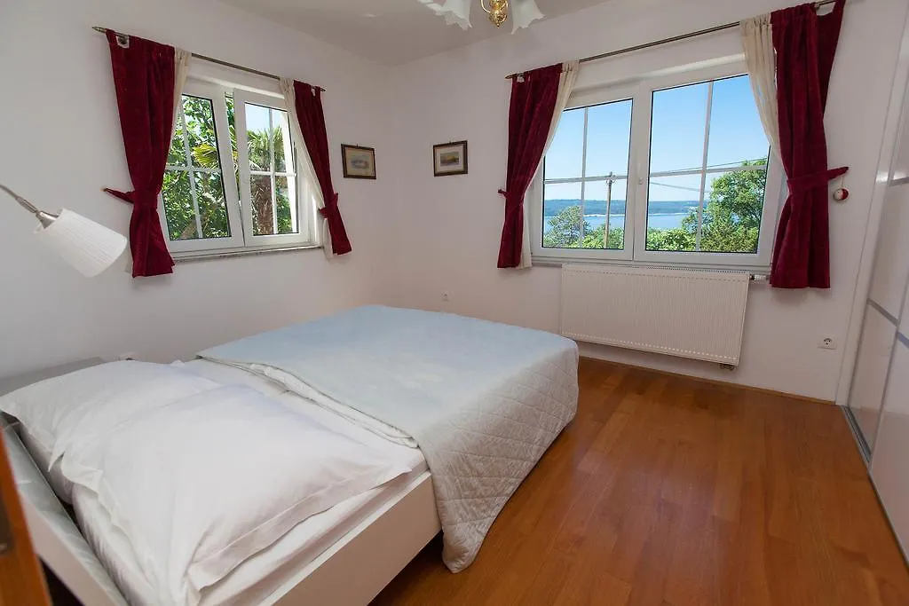 Apartments Vila Rosa Mora Crikvenica