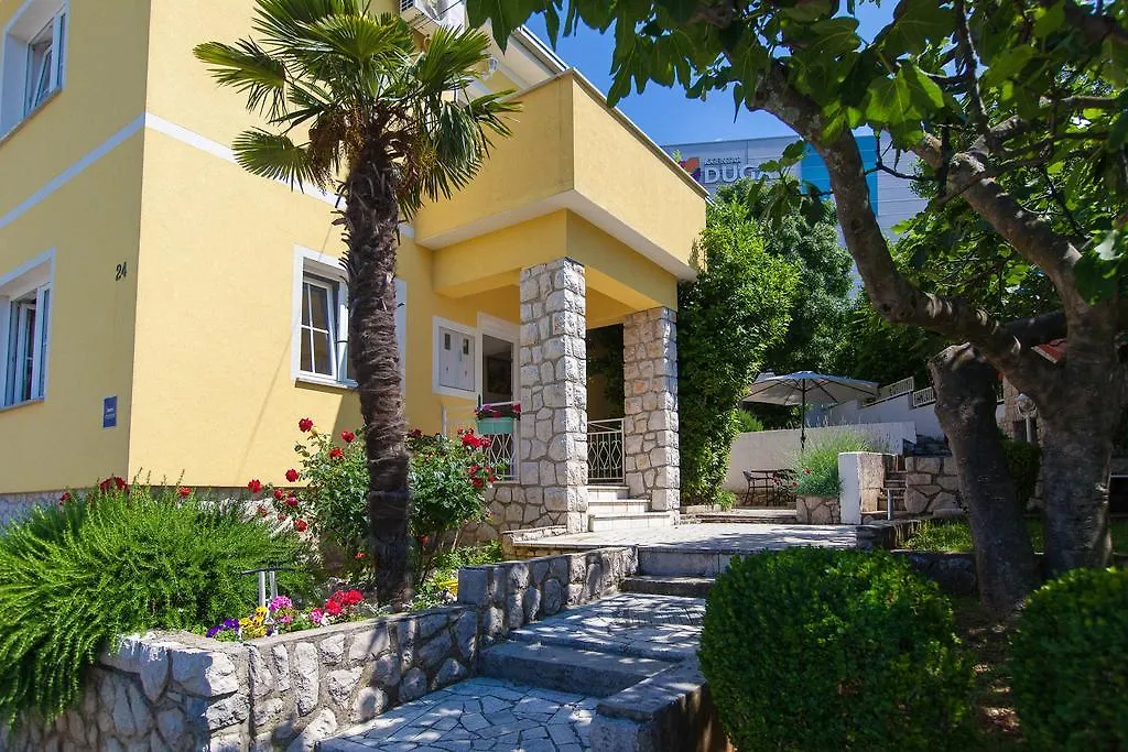 Apartments Vila Rosa Mora Crikvenica